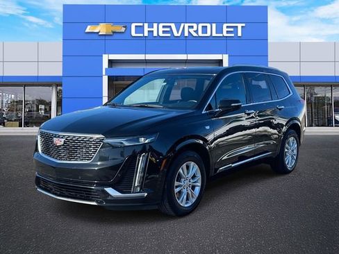 Used 2024 Cadillac XT6 Luxury w/ LPO, Floor Liner Package image 2