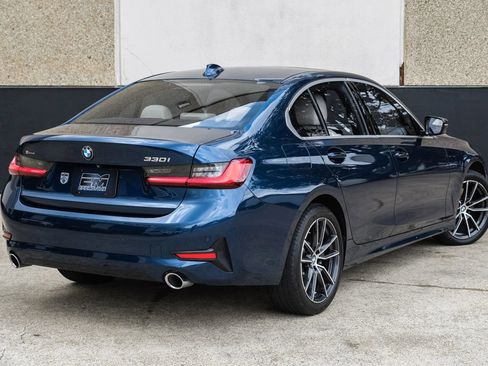 Used 2019 BMW 330i xDrive Sedan w/ Convenience Package AWD/4WD image 8