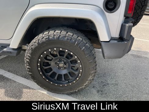 Used 2012 Jeep Wrangler Unlimited Sahara w/ Connectivity Group image 9