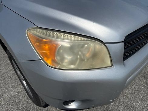 Used 2007 Toyota RAV4 4WD V6 w/ 3rd Row image 7