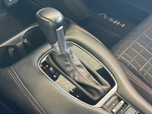 Used 2025 Honda HR-V Sport image 26