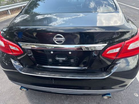 Used 2016 Nissan Altima 2.5 S w/ Power Driver Seat Package FWD image 10