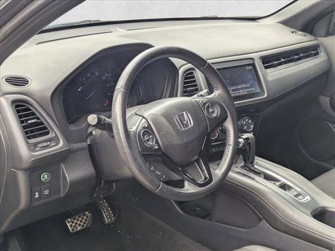 Used 2019 Honda HR-V Sport image 10