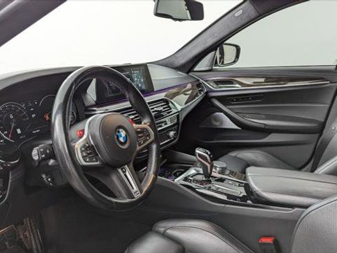 Used 2018 BMW M5 image 24