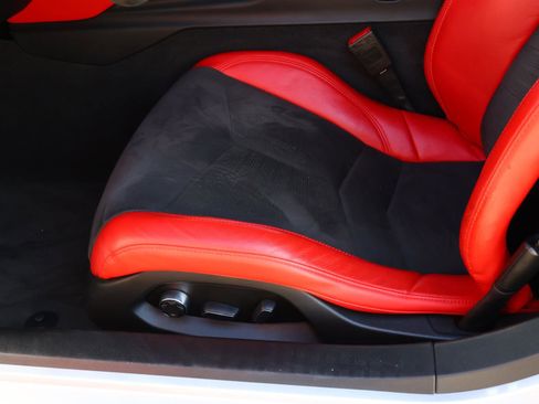 Used 2020 Chevrolet Corvette Stingray Preferred Cpe w/ 2LT Preferred Equipment Group image 14