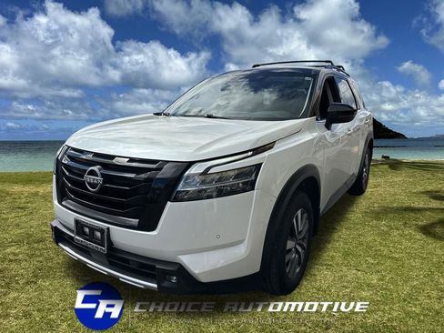 Used 2022 Nissan Pathfinder SL w/ SL Black Package image 1