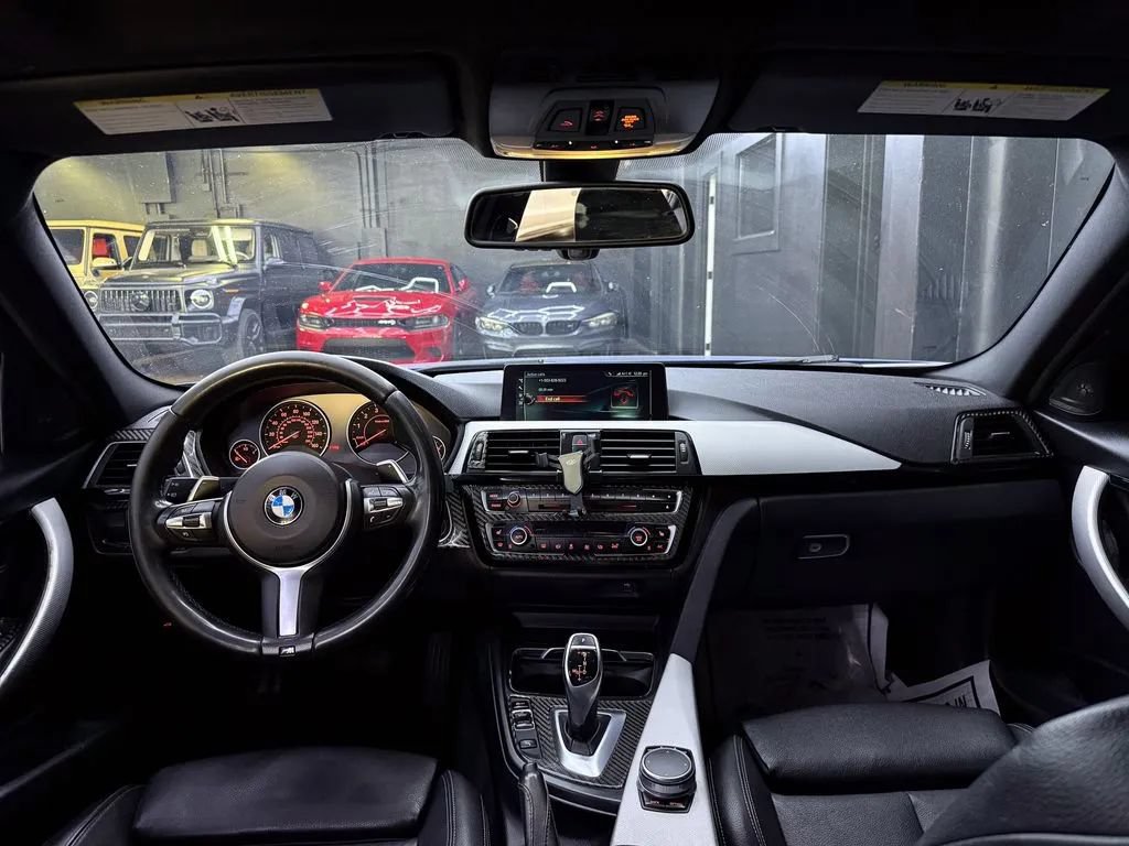 Used 2017 BMW 340i Sedan w/ Technology Package RWD image 8