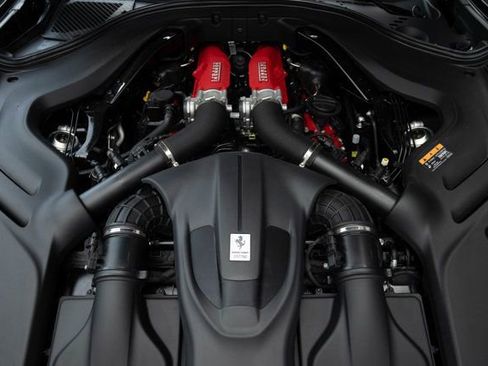 Used 2025 Ferrari Roma Spider image 12