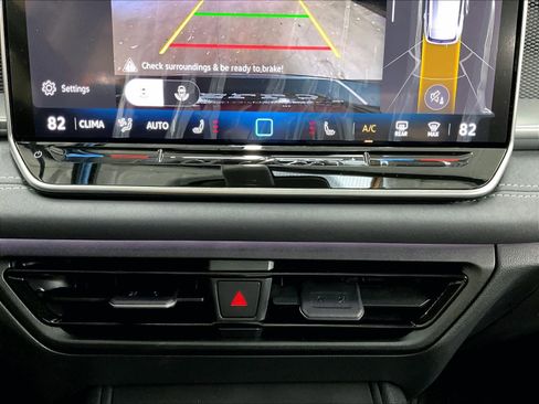 New 2026 Volkswagen Tiguan SE image 21