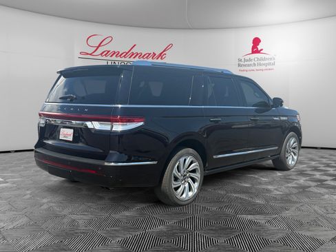 Certified 2024 Lincoln Navigator L Reserve AWD/4WD image 5