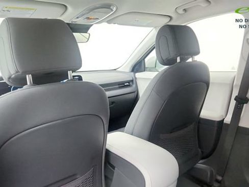 Used 2025 Hyundai Ioniq 5 SE RWD image 44