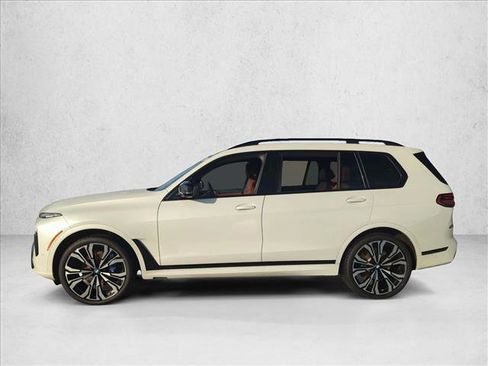 Used 2024 BMW X7 M60i w/ Executive Package image 9