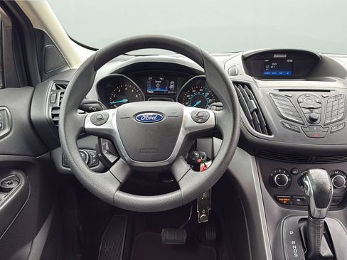Used 2016 Ford Escape SE FWD image 9