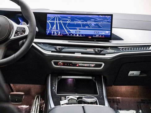 Used 2026 BMW X5 sDrive40i w/ M Sport Package image 14