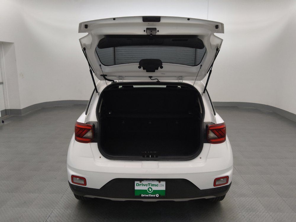 Used 2022 Hyundai Venue SEL FWD image 29