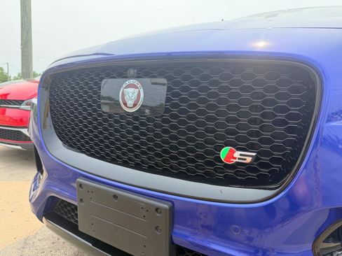 Used 2020 Jaguar F-PACE S AWD/4WD image 30