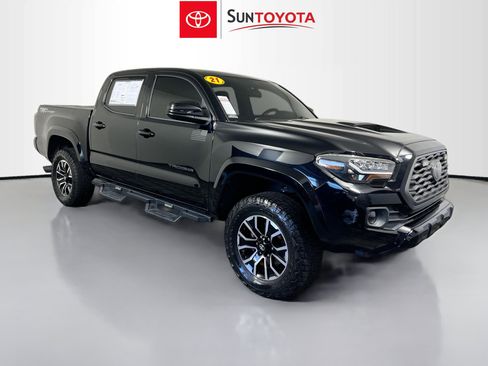 Used 2021 Toyota Tacoma TRD Sport image 1