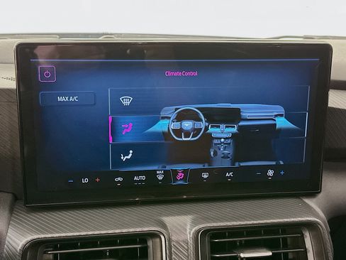 Used 2024 Ford Mustang Coupe image 23