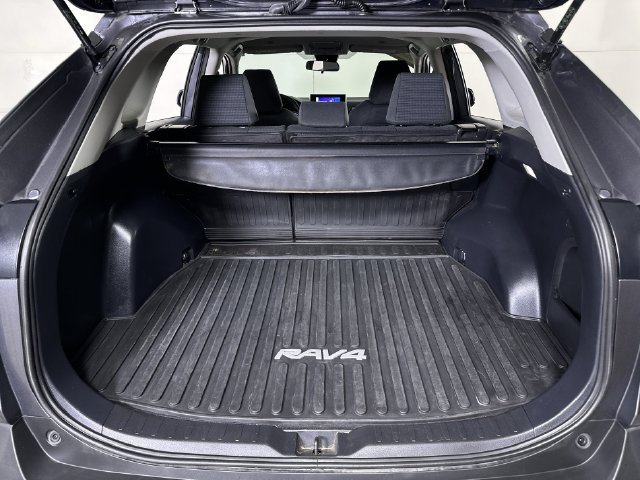 Used 2025 Toyota RAV4 LE AWD/4WD image 27