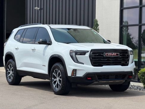 Used 2024 GMC Acadia AT4 w/ Luxury Package AWD/4WD image 4