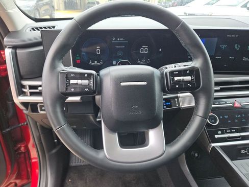Used 2025 Hyundai Santa Fe SEL FWD image 18