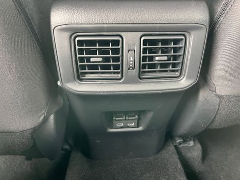 Used 2025 Toyota RAV4 XLE image 25