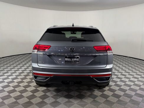 Used 2023 Volkswagen Atlas Cross Sport SE w/ Black Wheel Package FWD image 9