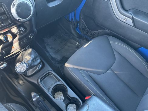 Used 2015 Jeep Wrangler Unlimited Sahara w/ Max Tow Package image 31