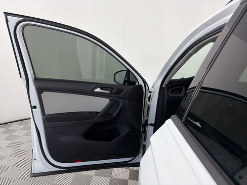 Used 2019 Volkswagen Tiguan S AWD/4WD image 10
