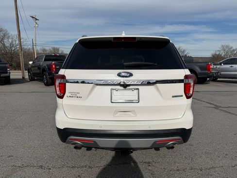 Used 2017 Ford Explorer Limited w/ Equipment Group 301A image 5