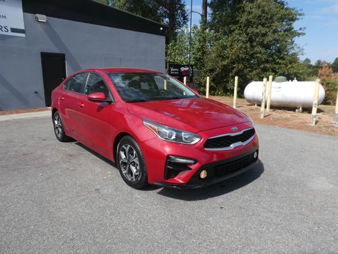 Used 2020 Kia Forte LXS image 3