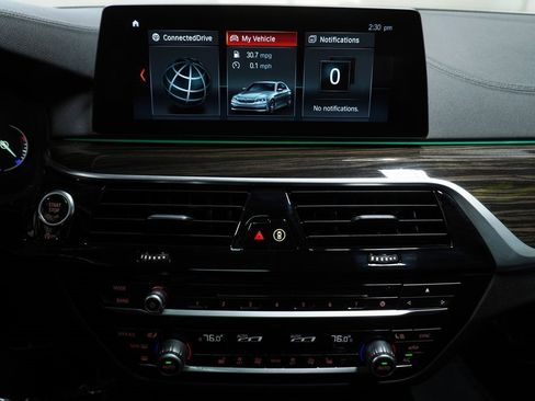 Used 2017 BMW 530i xDrive image 17