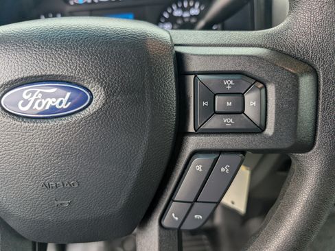 Used 2018 Ford F250 XL w/ Power Equipment Group AWD/4WD image 17