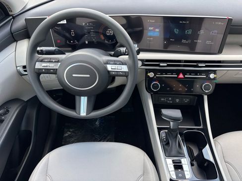 New 2026 Hyundai Tucson SEL image 15