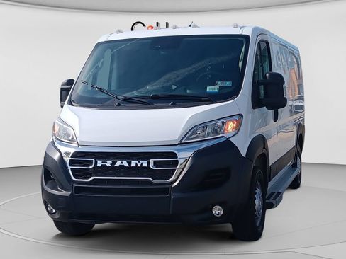 Used 2025 RAM ProMaster 2500 w/ U-Haul Equipment Group FWD image 5