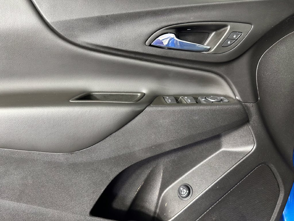 Used 2024 Chevrolet Equinox LT FWD image 25