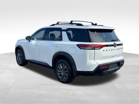 New 2026 Nissan Pathfinder SV image 5
