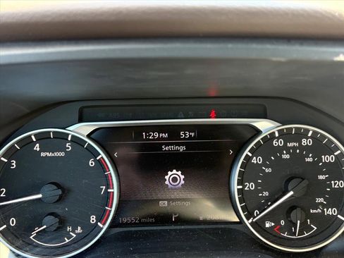 Used 2022 Nissan Rogue SV image 8