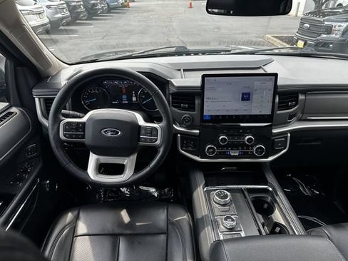 Certified 2023 Ford Expedition XLT AWD/4WD image 13