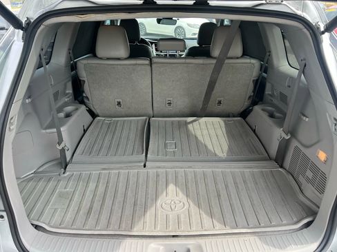 Used 2017 Toyota Highlander XLE image 48