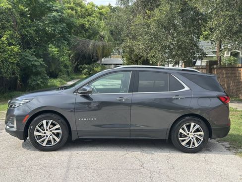 Used 2022 Chevrolet Equinox Premier FWD image 2