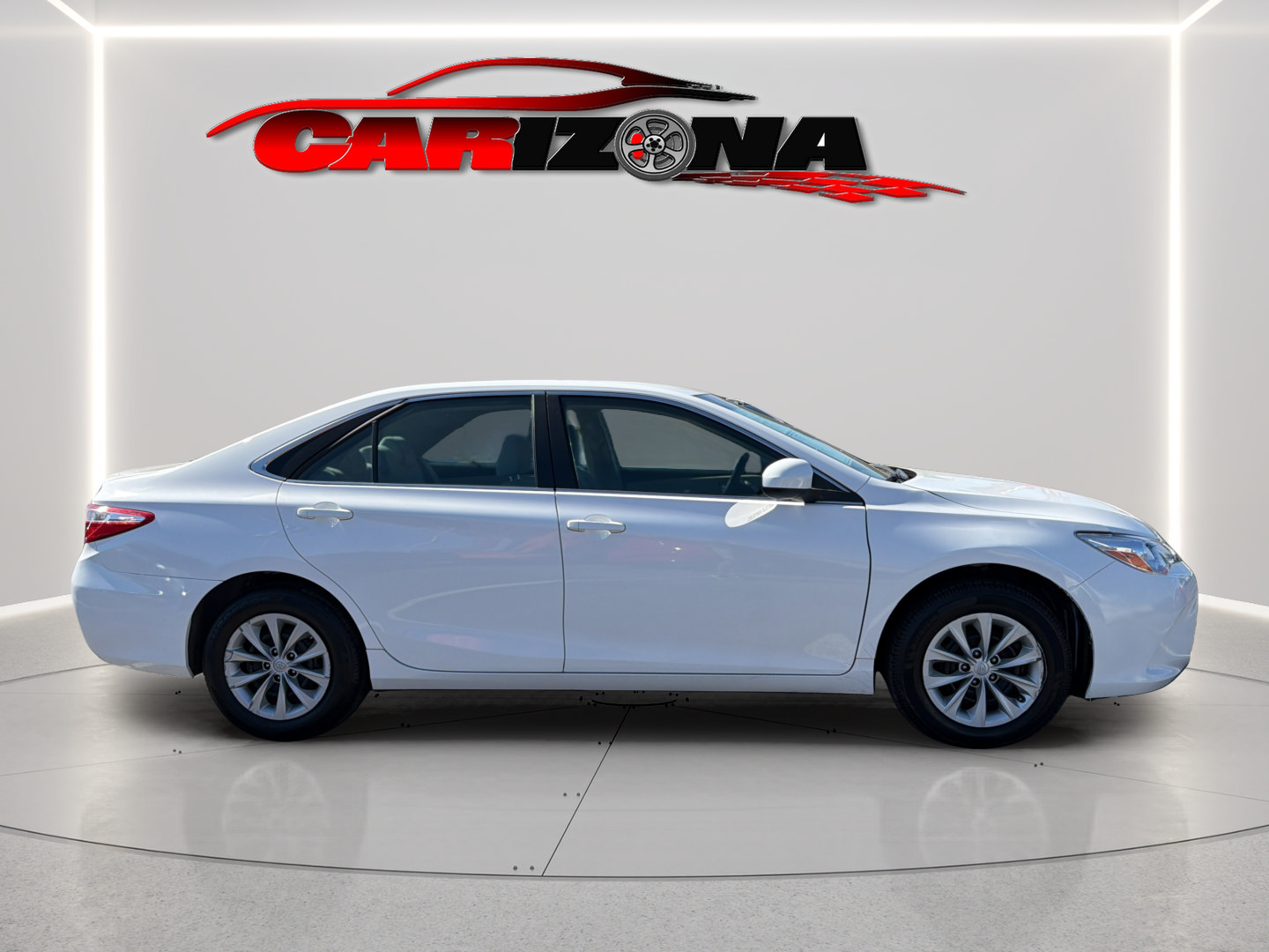 Used 2016 Toyota Camry LE FWD image 4