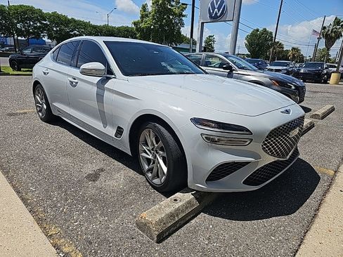 Used 2022 Genesis G70 2.0T image 3