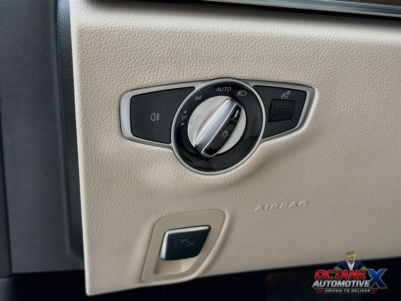 Used 2022 Mercedes-Benz E 350 Sedan image 10