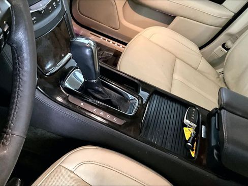 Used 2014 Lincoln MKS AWD w/ Equipment Group 101A image 17