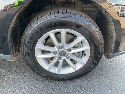 Used 2017 Dodge Journey SXT w/ Premium Group image 23