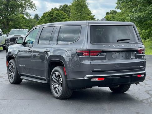 Used 2022 Jeep Wagoneer Series III w/ Flexible Seating Group AWD/4WD image 10
