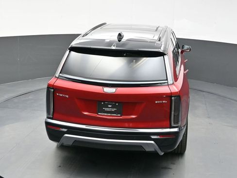 New 2026 Cadillac Vistiq Sport w/ LPO, Floor Liner Package image 30