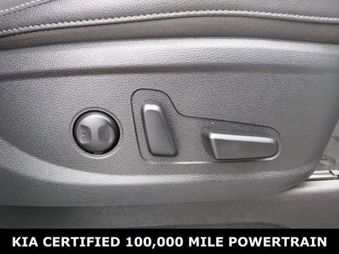 Certified 2024 Kia Telluride EX w/ EX Captain's Chair Package FWD image 31
