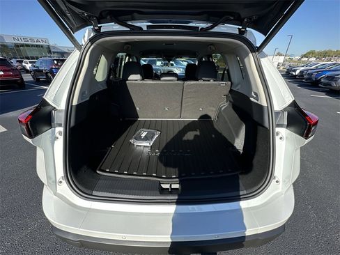 New 2026 Nissan Rogue SV image 22